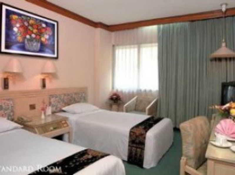 Patra Comfort Yakarta Exterior foto
